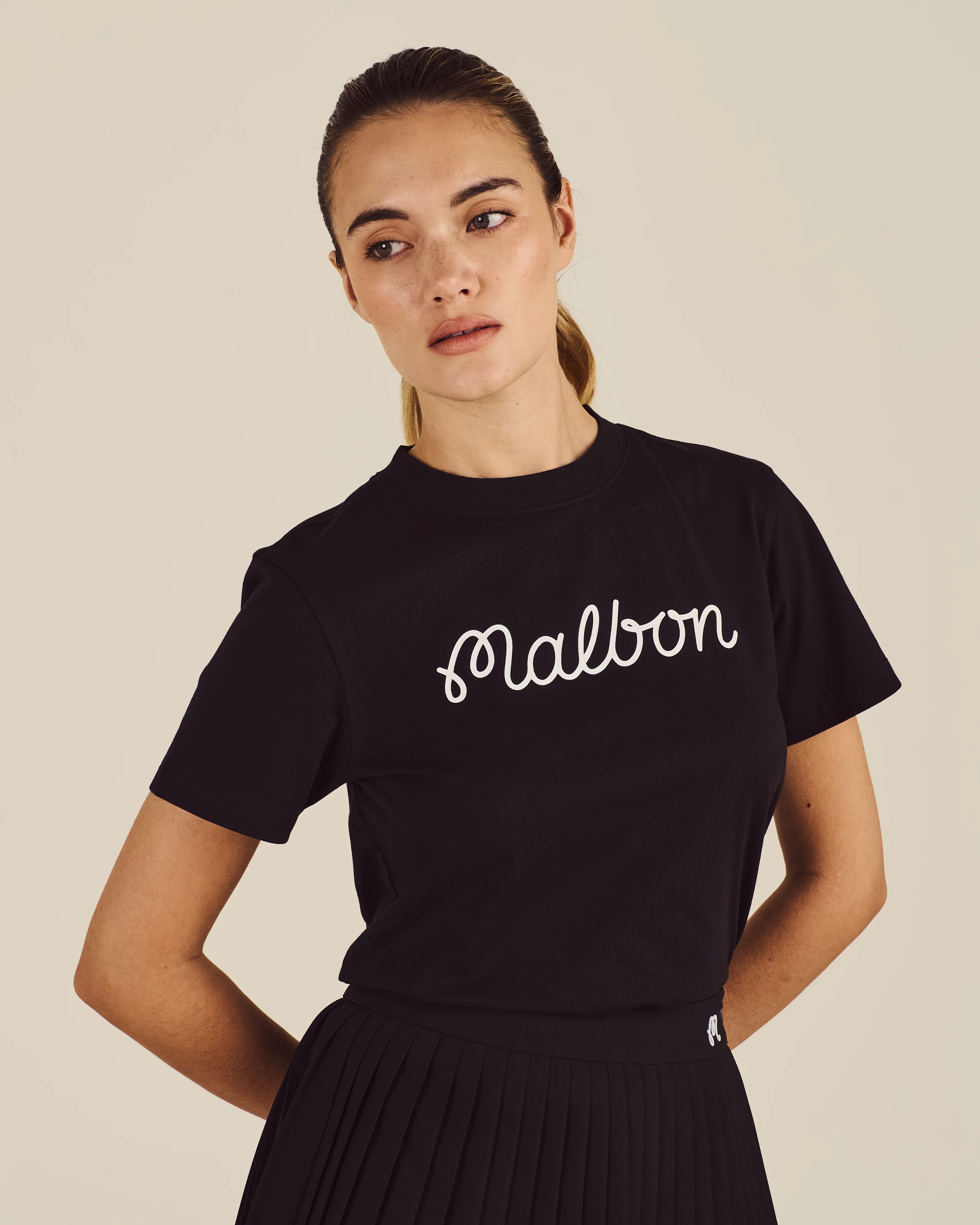 COSETTE SCRIPT TEE
