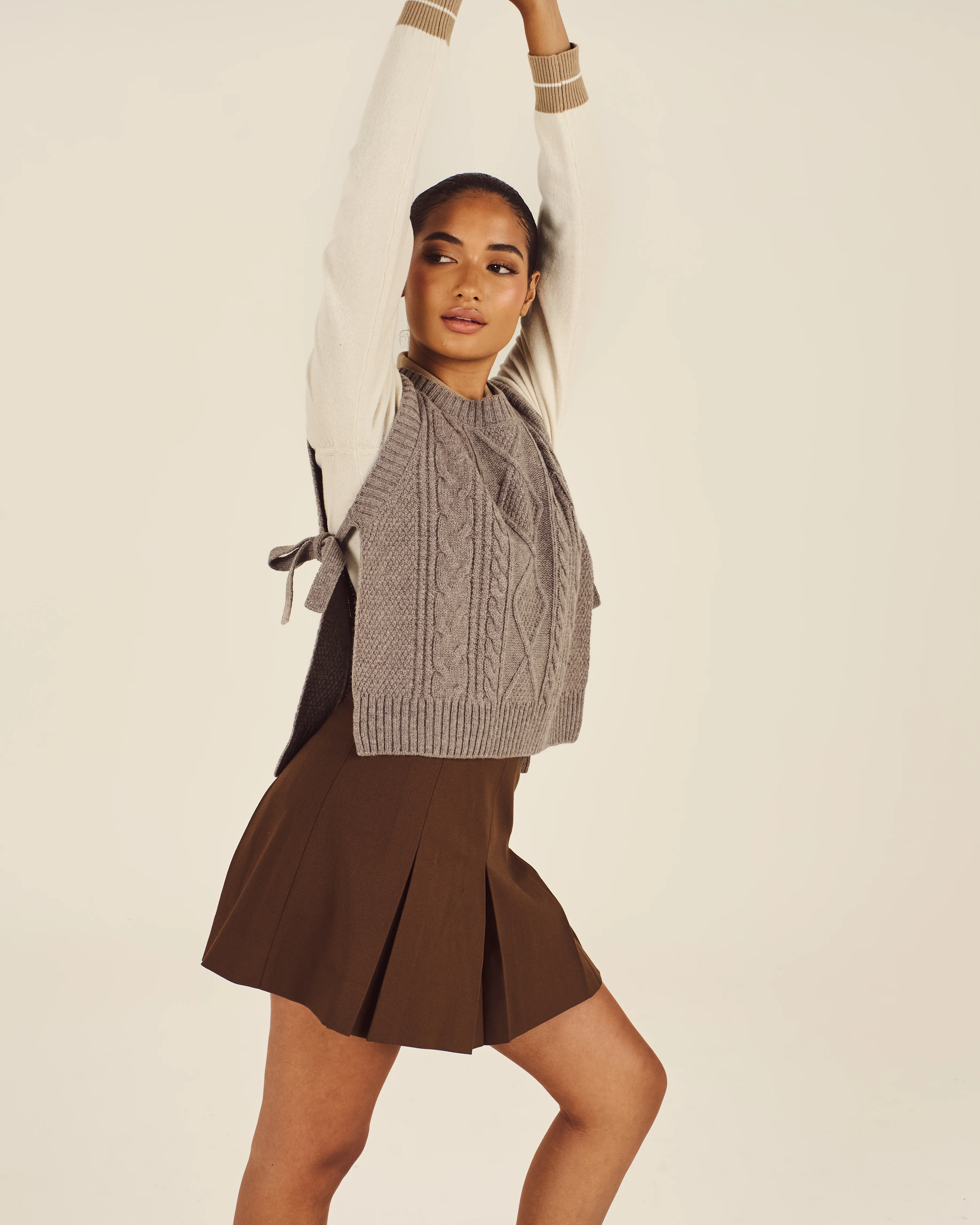 ELSPETH SWEATER VEST - Image 3