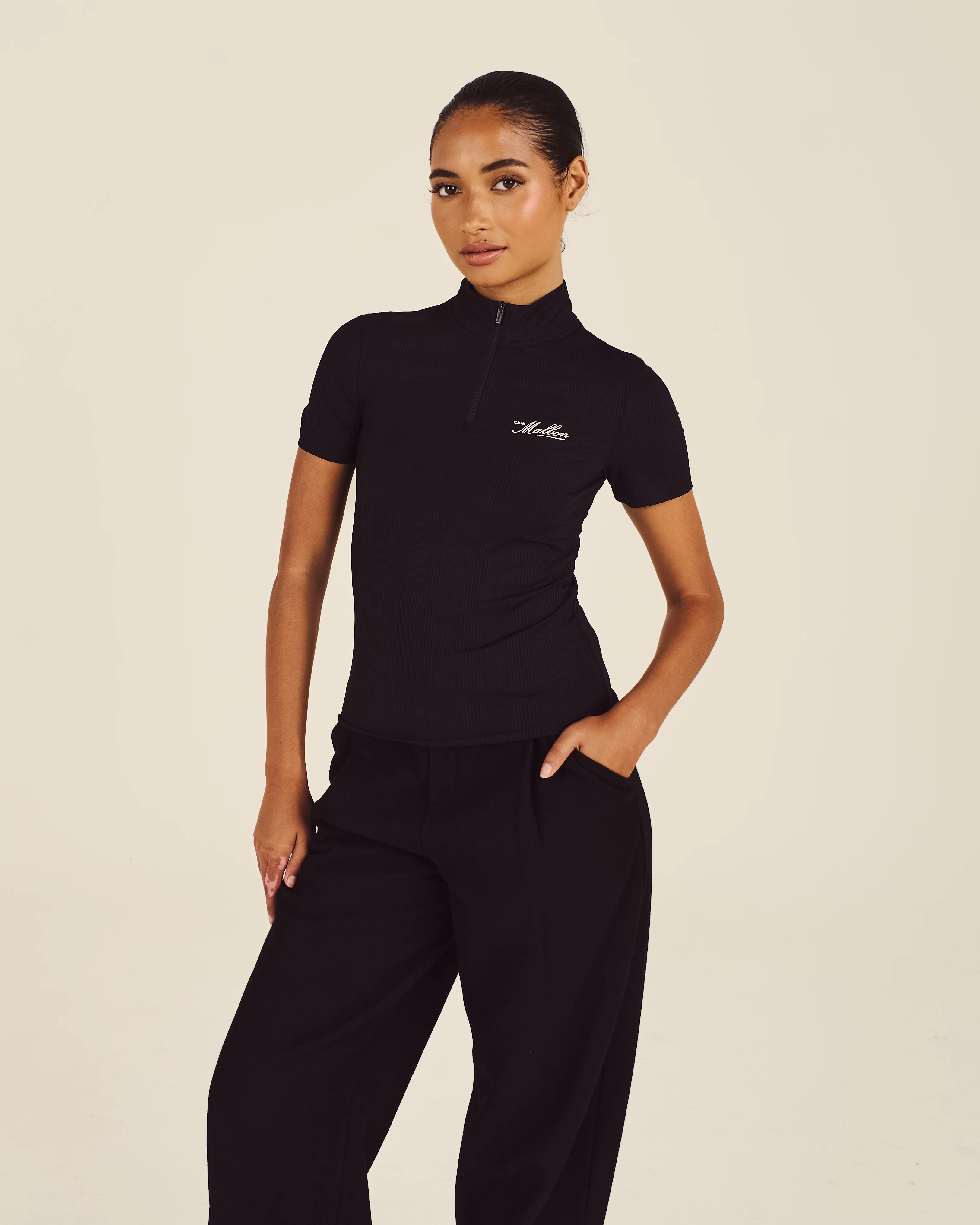 ISABELLA MOCKNECK