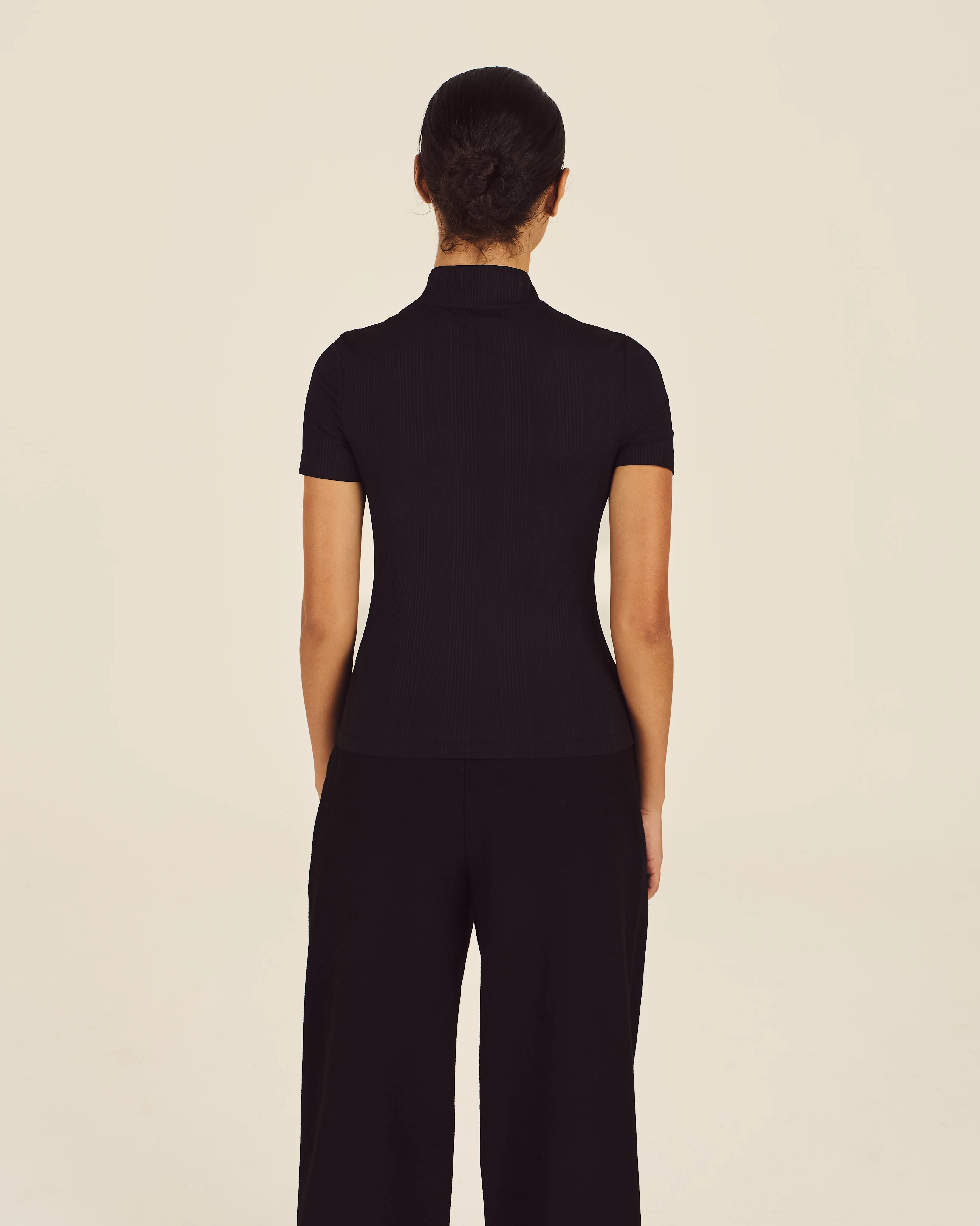 ISABELLA MOCKNECK - Image 3