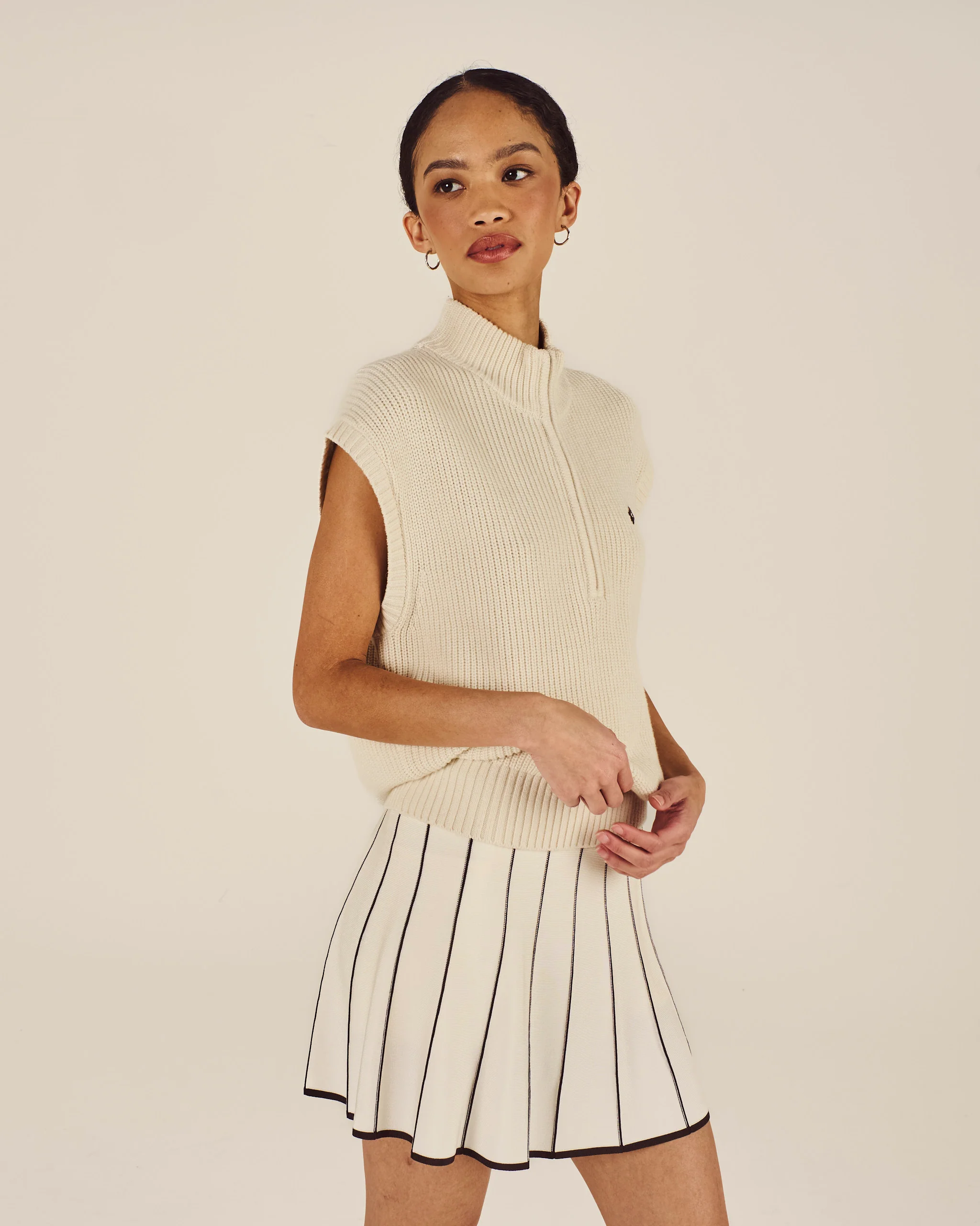 IVA SWEATER VEST - Image 3
