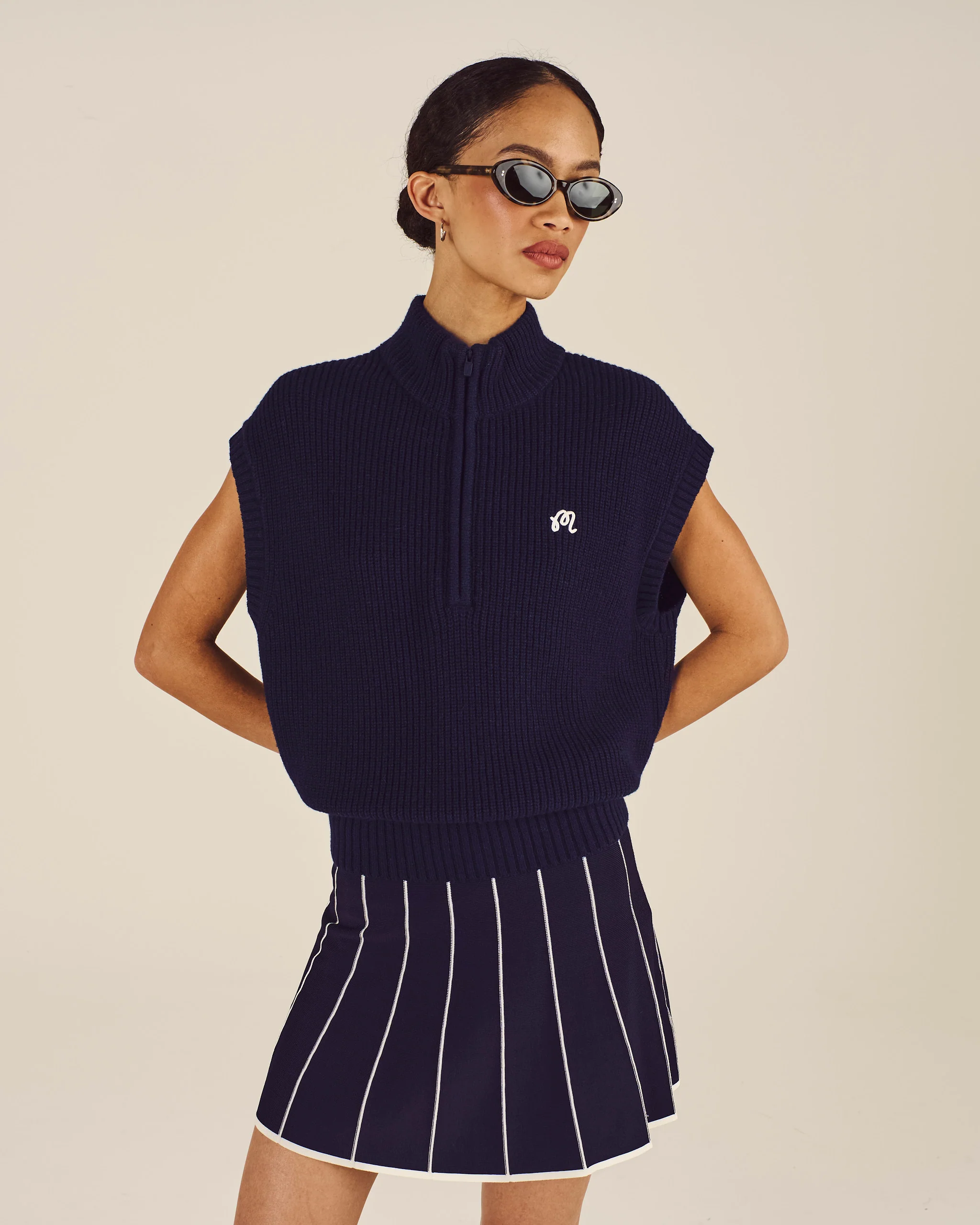 IVA SWEATER VEST - Image 2