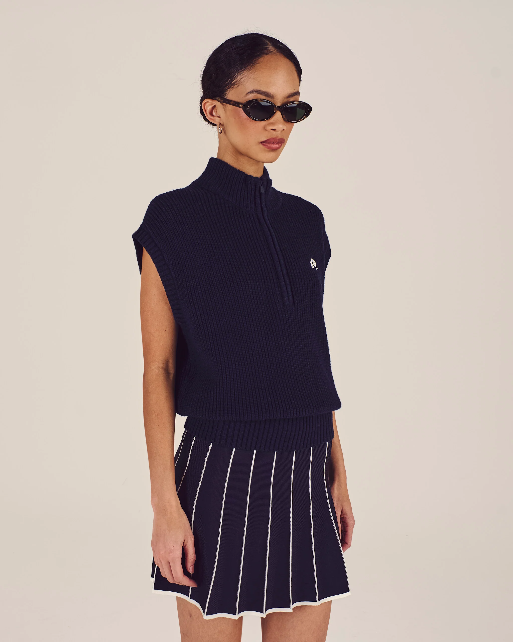 IVA SWEATER VEST - Image 3