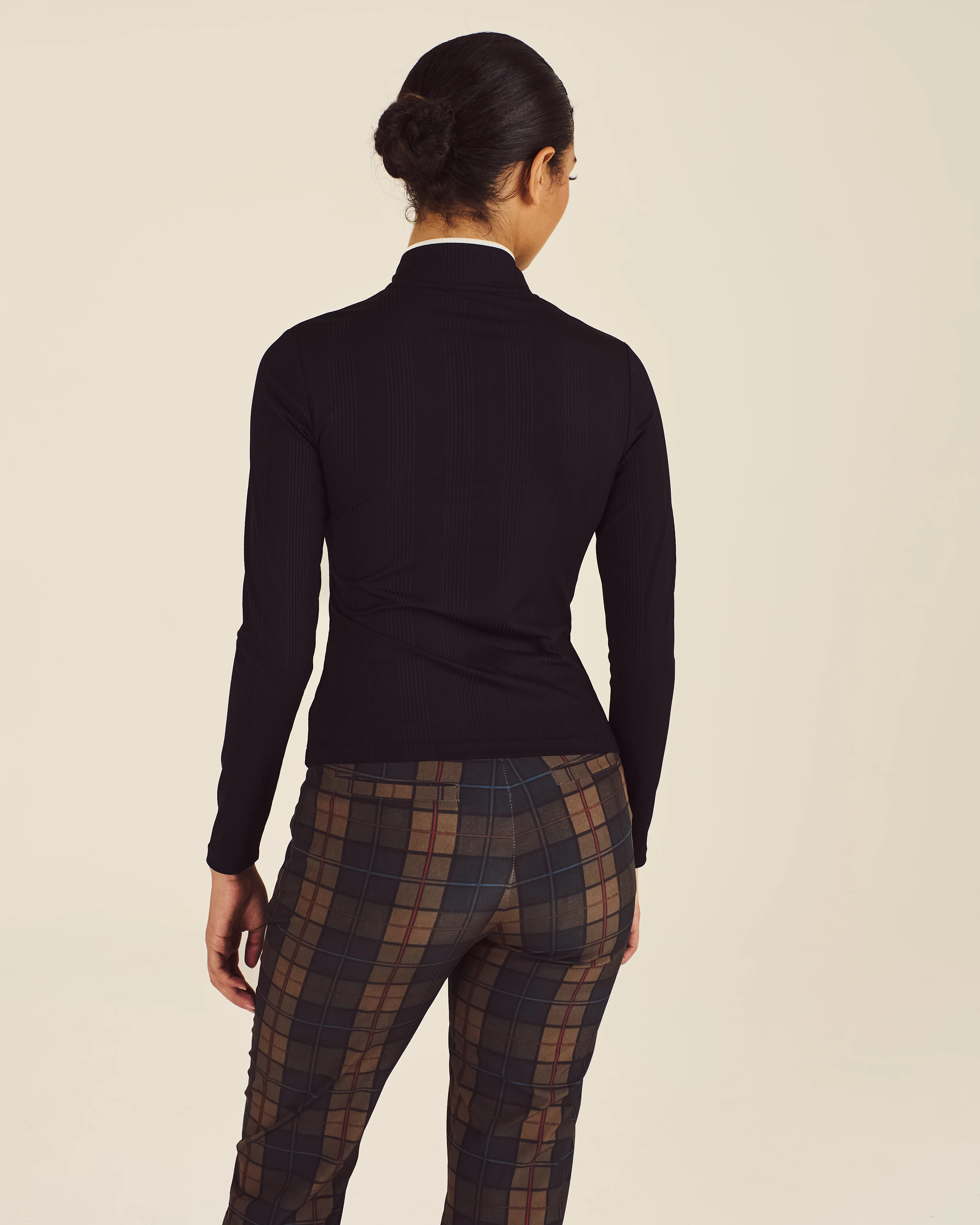 KELLY MOCKNECK - Image 3