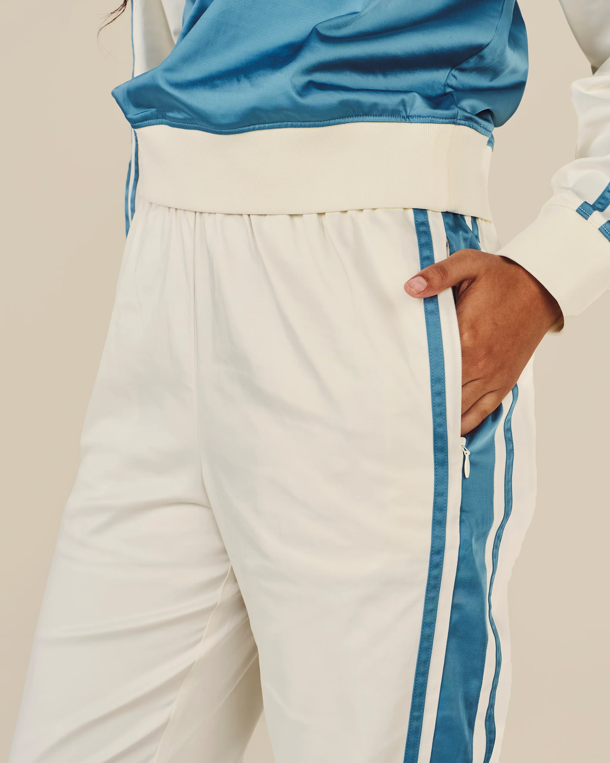 LILIANA PANT - Image 2