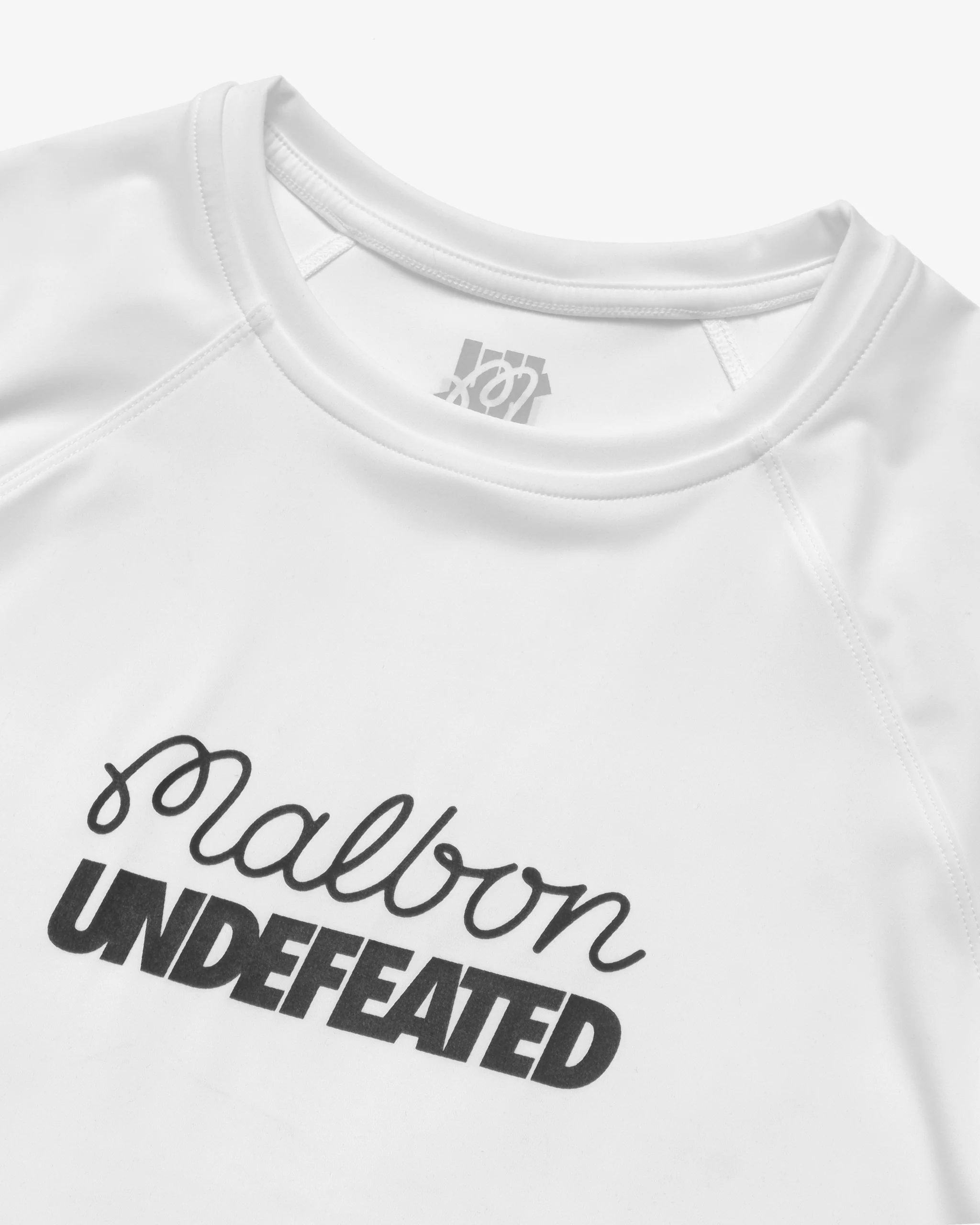MALBON X UNDEFEATED PERFORMANCE BREATHABLE TEE - Image 6