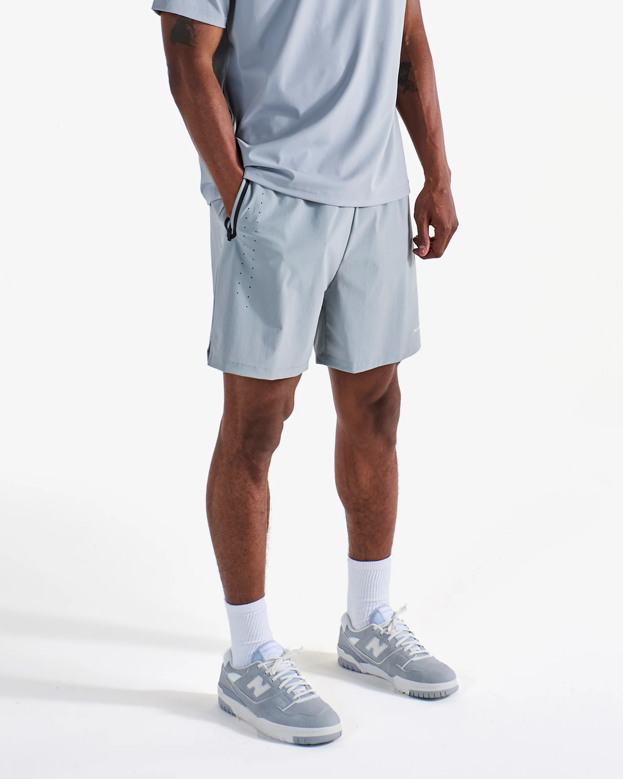 PERFORMANCE 2-1 SHORTS - Image 5
